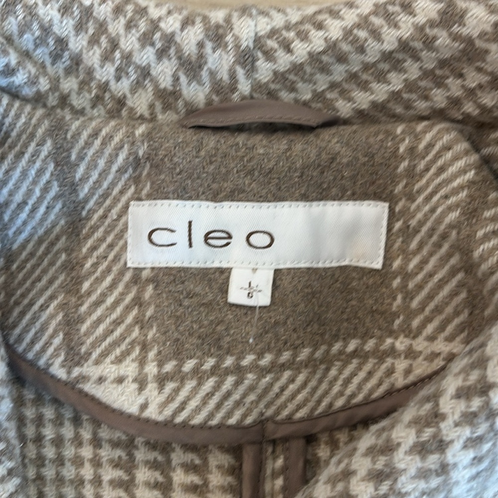 Cleo Jacket Size Large - Picture 2 of 2